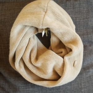 CALVIN KLEIN infinity scarf